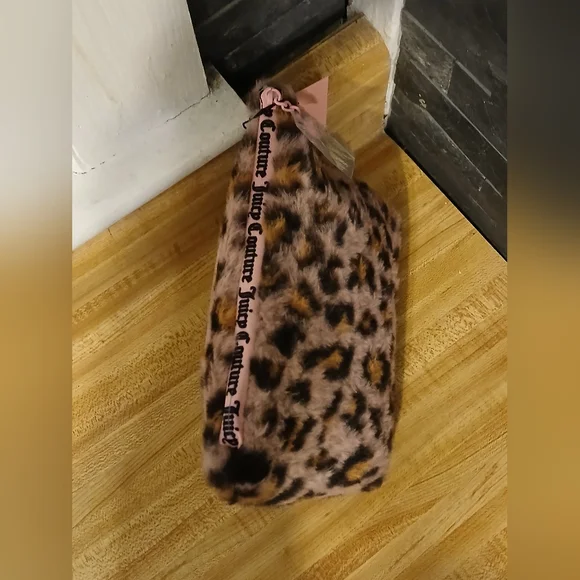 Leopard Print Faux Fur Bag - Picture 5 of 6